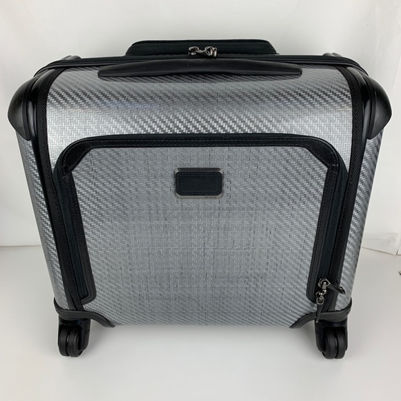 tumi 4 wheeled briefcase